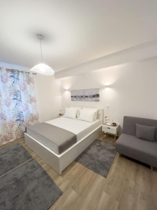 דירות Petite Retreat In Kolonaki, Athens /Netflix מראה חיצוני תמונה
