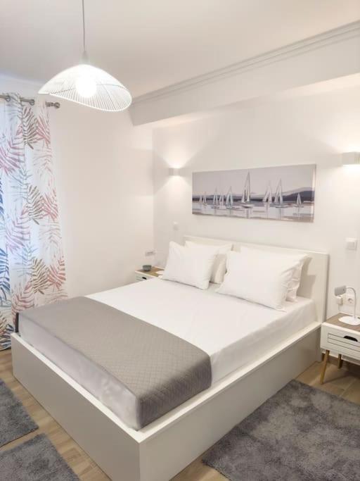 דירות Petite Retreat In Kolonaki, Athens /Netflix מראה חיצוני תמונה